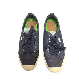 Cariuma Oca Low Canvas Sneakers Unisex Size 9M 10.5W Navy Blue With Green Insole